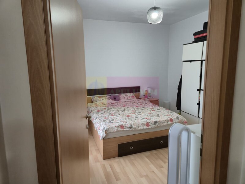 Apartament 3 camerela vanzare in zona Titan-Rasarit de Soare